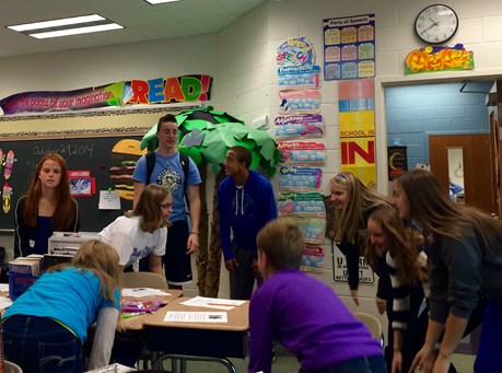 Spanish 3 Students Teach Halloween Lesson To Grade 5 Students